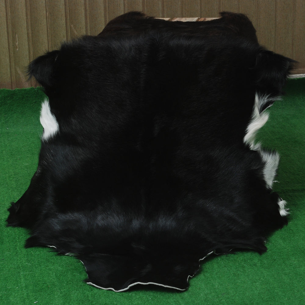 Modern Sophistication: Genuine Black & White Goat Skin Throw Rug - Hypoallergenic - Eco-Friendly - Unique Animal Skin Goathide - Non-Slip - Celestial Leather Limited