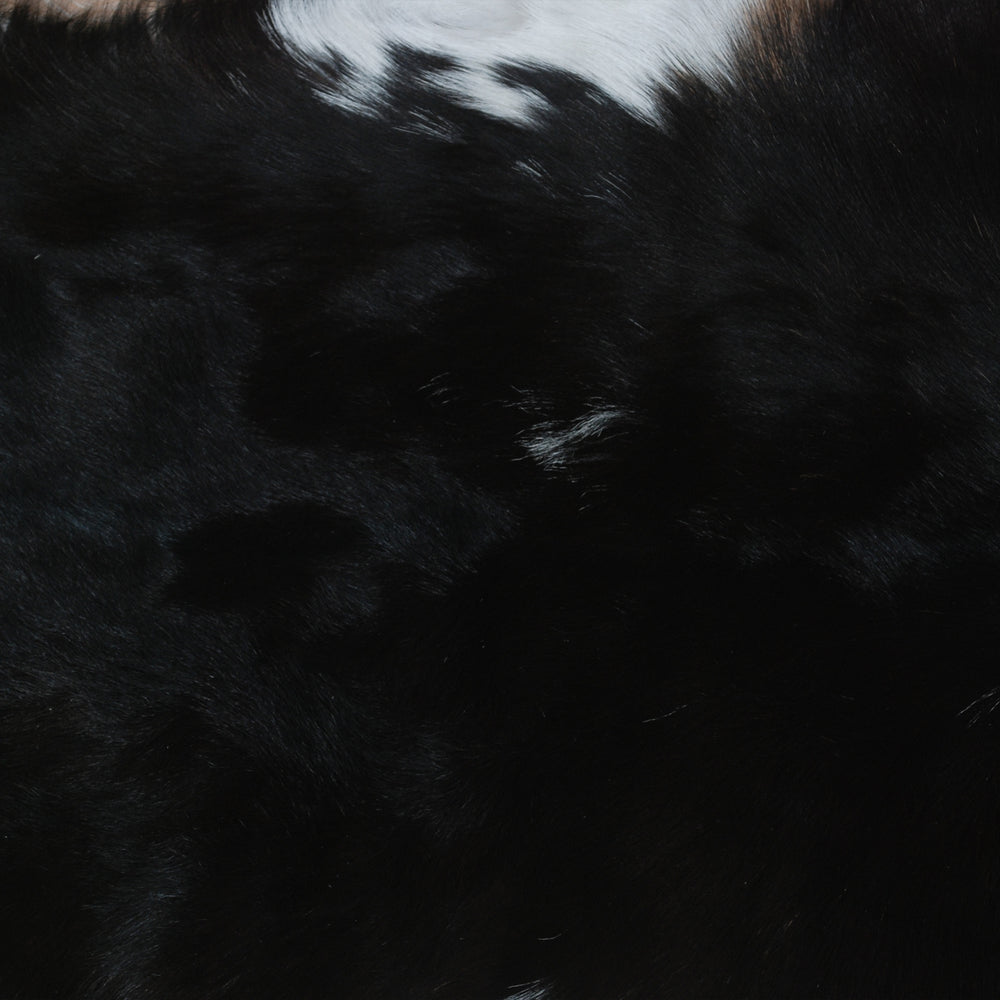 Luxurious Black & White Goat Skin Rug For Modern Home Décor - Celestial Leather Limited