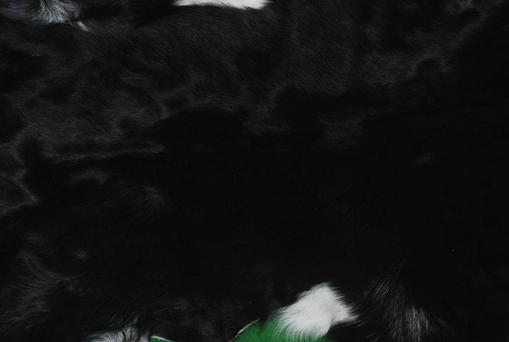 Modern Sophistication: Genuine Black & White Goat Skin Throw Rug - Hypoallergenic - Eco-Friendly - Unique Animal Skin Goathide - Non-Slip - Celestial Leather Limited