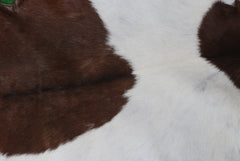 Luxurious Brown and White Goat Hide Rug - Premium Hair-On Goatskin Rug - Sustainable & Eco-Friendly - Handcrafted Elegance
