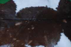 Luxurious Dark Brown & White Goat Skin Rug - Handmade Pure Goat Skin Floor Rugs for Stunning Natural Beauty & Eco-Friendly Charm