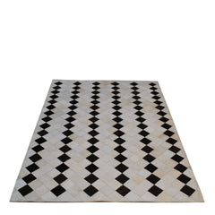 Luxurious Handmade Natural Cowhide Patchwork Rug - Unique Home Décor Accent for Any Room