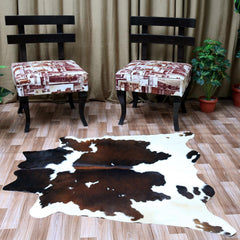 Luxurious Medium Cowhide Rug - Classic Brown and White Hair Rug for Bedroom/Living Room with Hypoallergenic Properties and Handcrafted