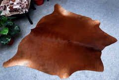 Luxurious Black & White Cowhide Rug for Stylish Home Decor - Hypoallergenic, Non-slip Back, Non-shedding, Large Size, Natural Beauty