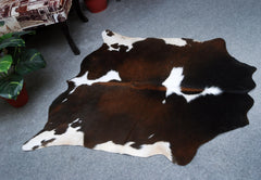 Handmade Multicolour Cowhide Rug with Animal Print | Small Size | Hypoallergenic & Non-Slip | Luxurious Comfort for Home Décor