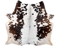 Luxurious XL Dark Brown Cowhide Rug: Hypoallergenic, Non-Slip, Handselected from Premium Hides - Free Shipping across UK!