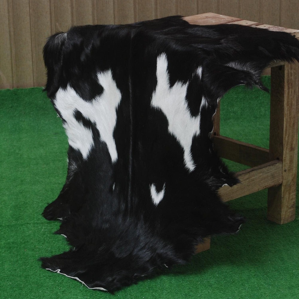 Original Goatskin Hide Brown, Goat Skin Rug, Goatskin Pelt, Home Decor Animal Skin Rug, Bedroom Aesthetic Area Rug, Brown and White Goat Hide Rug, Goat Skin Rug, Animal Skin Rug, Real Hair on Hide, Goal Pelt Rug, Home Decor Rug, Living Room Area Rug, Wall Hanging Rug, Aesthetic Rug, Leather Rug, Decorative Rug, Brown Goatskin Rug, GoatHide Brown White