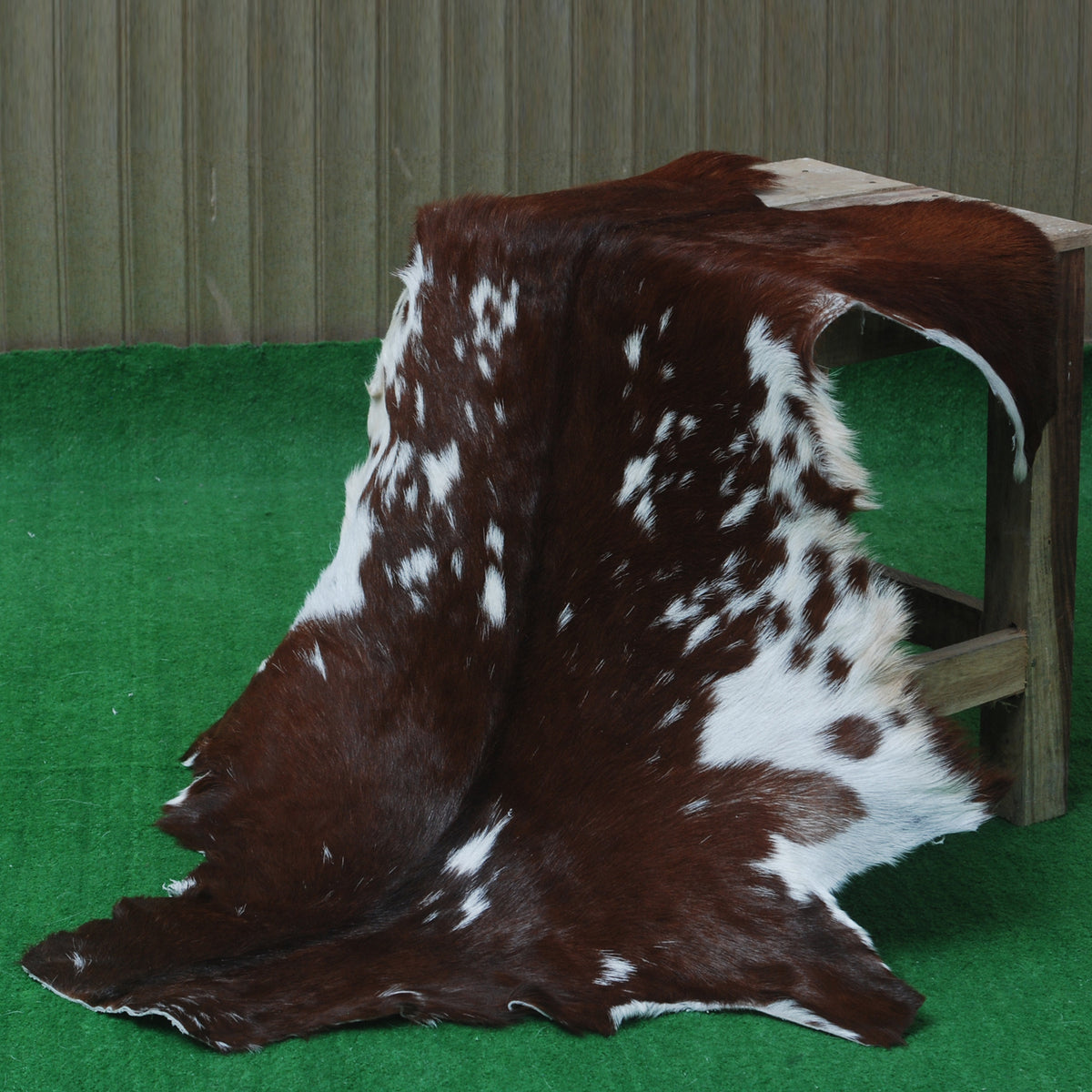 Premium Dark Brown Goat Hide Rug - Soft and Durable for Sophisticated Interiors