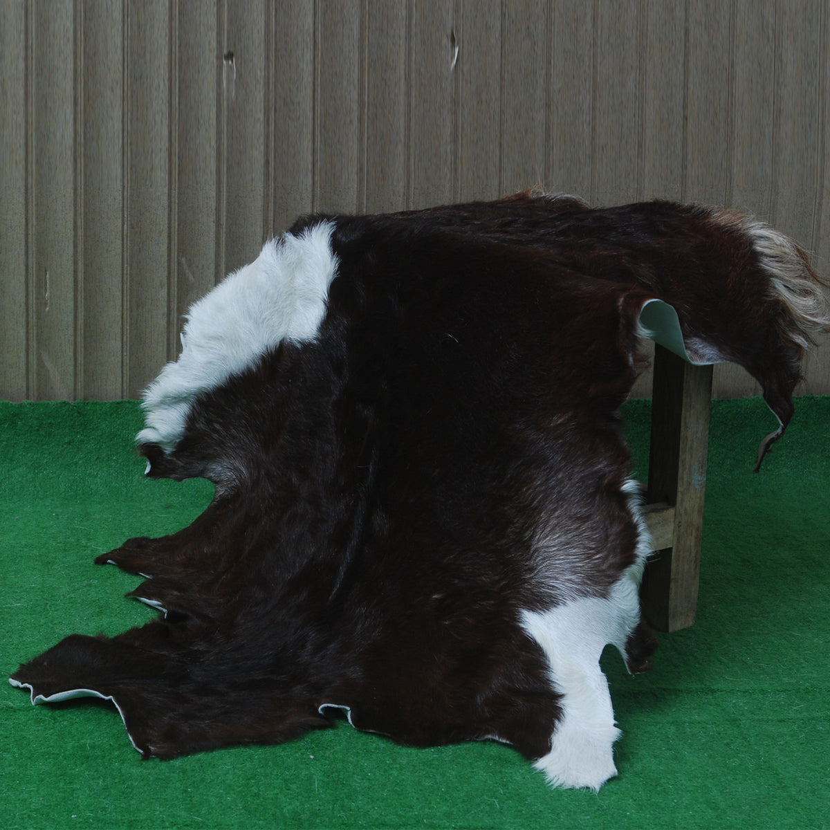 Stylish Black and White Goat Hide Rug - Unique Natural Pattern for Modern Homes