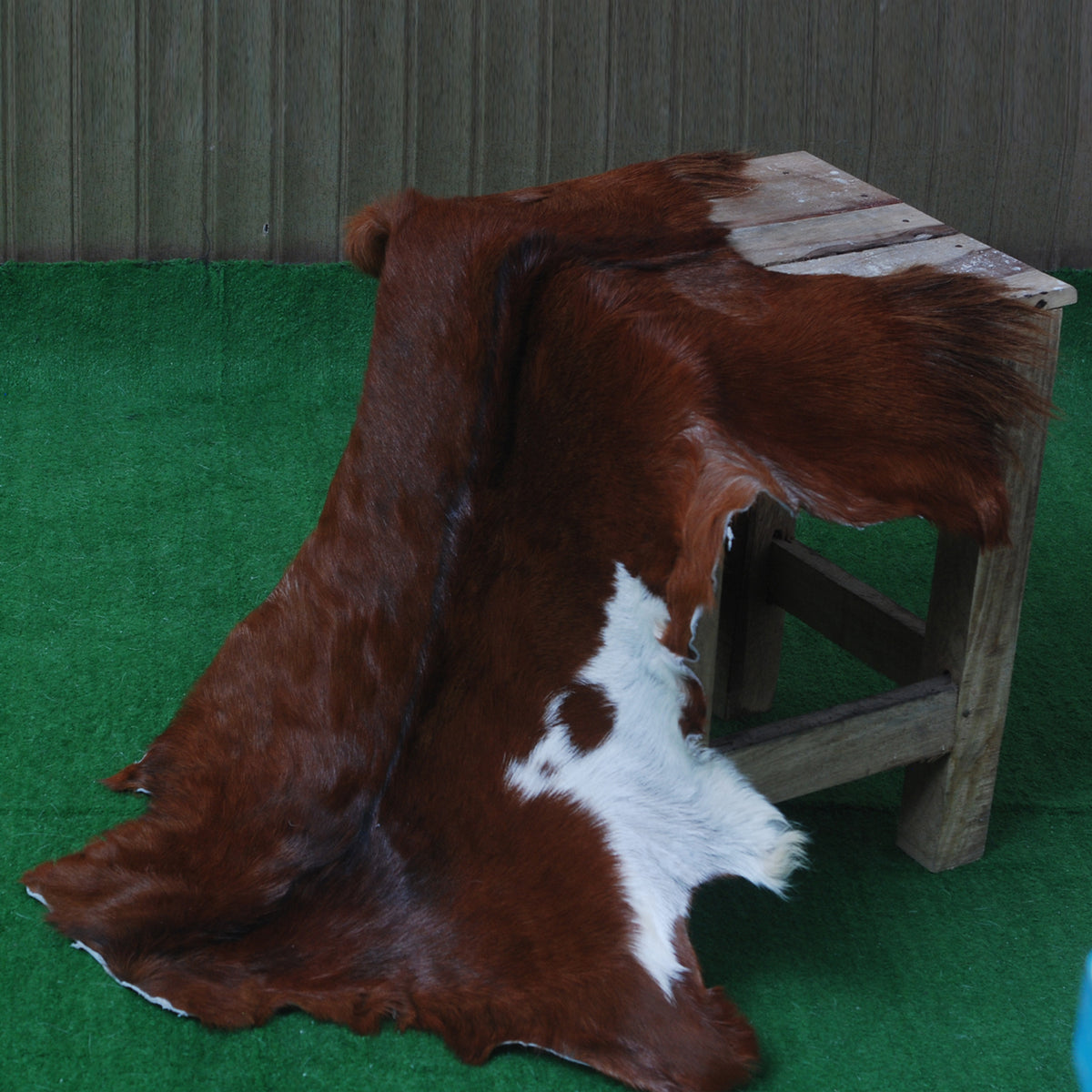 Premium Dark Brown Goat Skin Rug - Rustic Charm for Modern and Classic Interiors