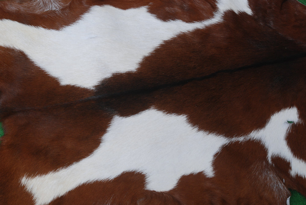 Luxurious Brown & White Hair-on Goat Skin Rug - Premium Goat Hide Rug Elegance - Sophistication for Home Décor - Hypoallergenic - Celestial Leather Limited