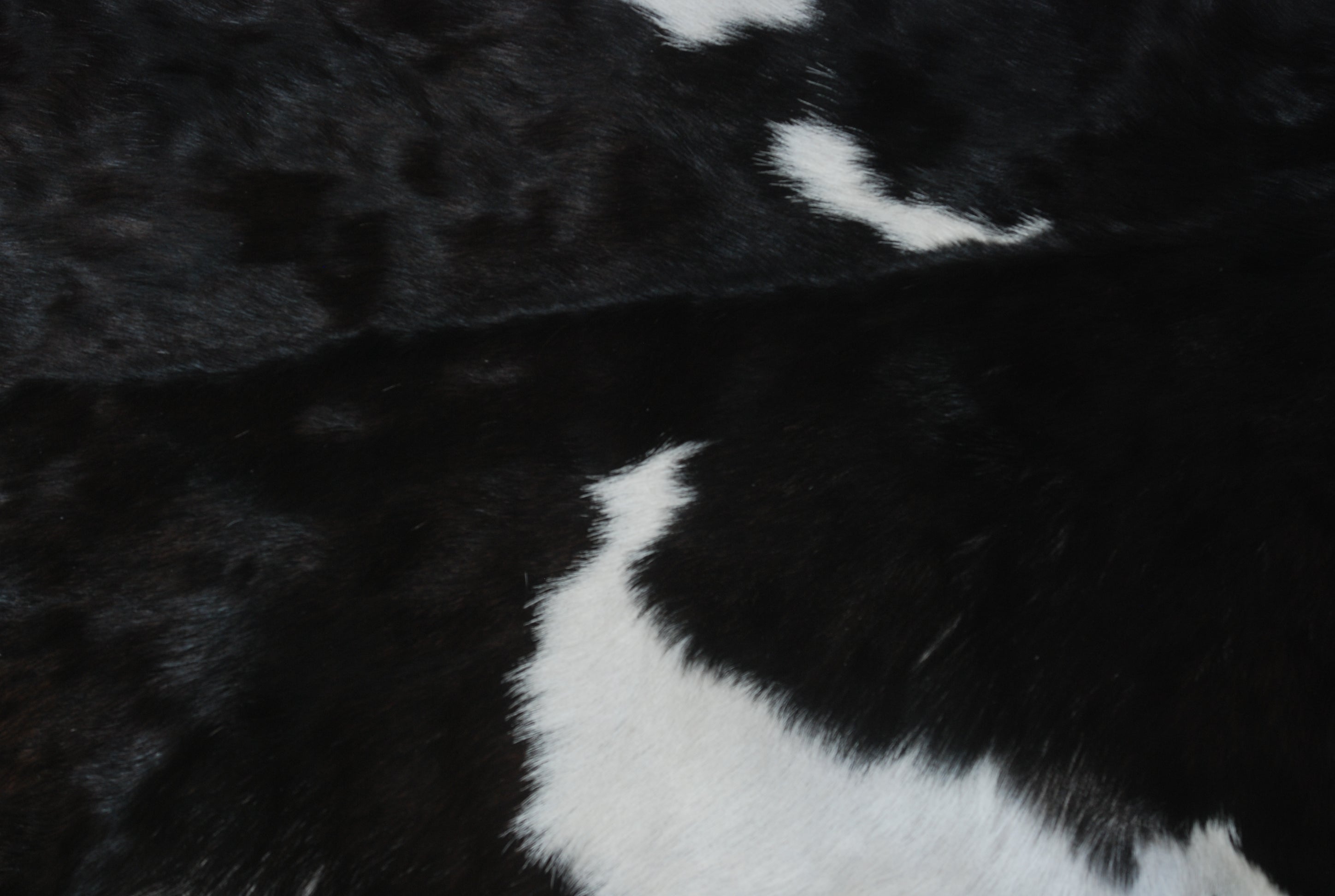 Genuine Black & White Animal Goat Skin Rug for Modern Home Décor