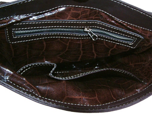 Luxury Designer Crocodile Print Leather Handbag with Unique Cowhide Markings and Handcrafted Quality