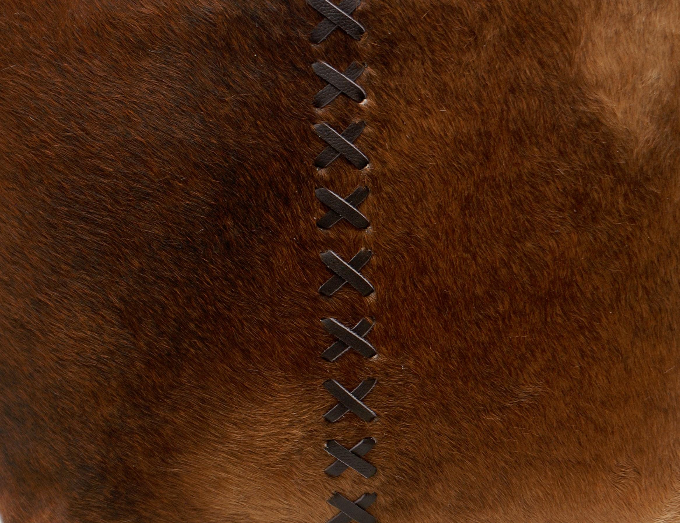 Stylish Brown and White Cowhide Shoulder Bag - Handmade Leather Tote with Zipped Closure, Fashionable and Versatile Daily Handbag