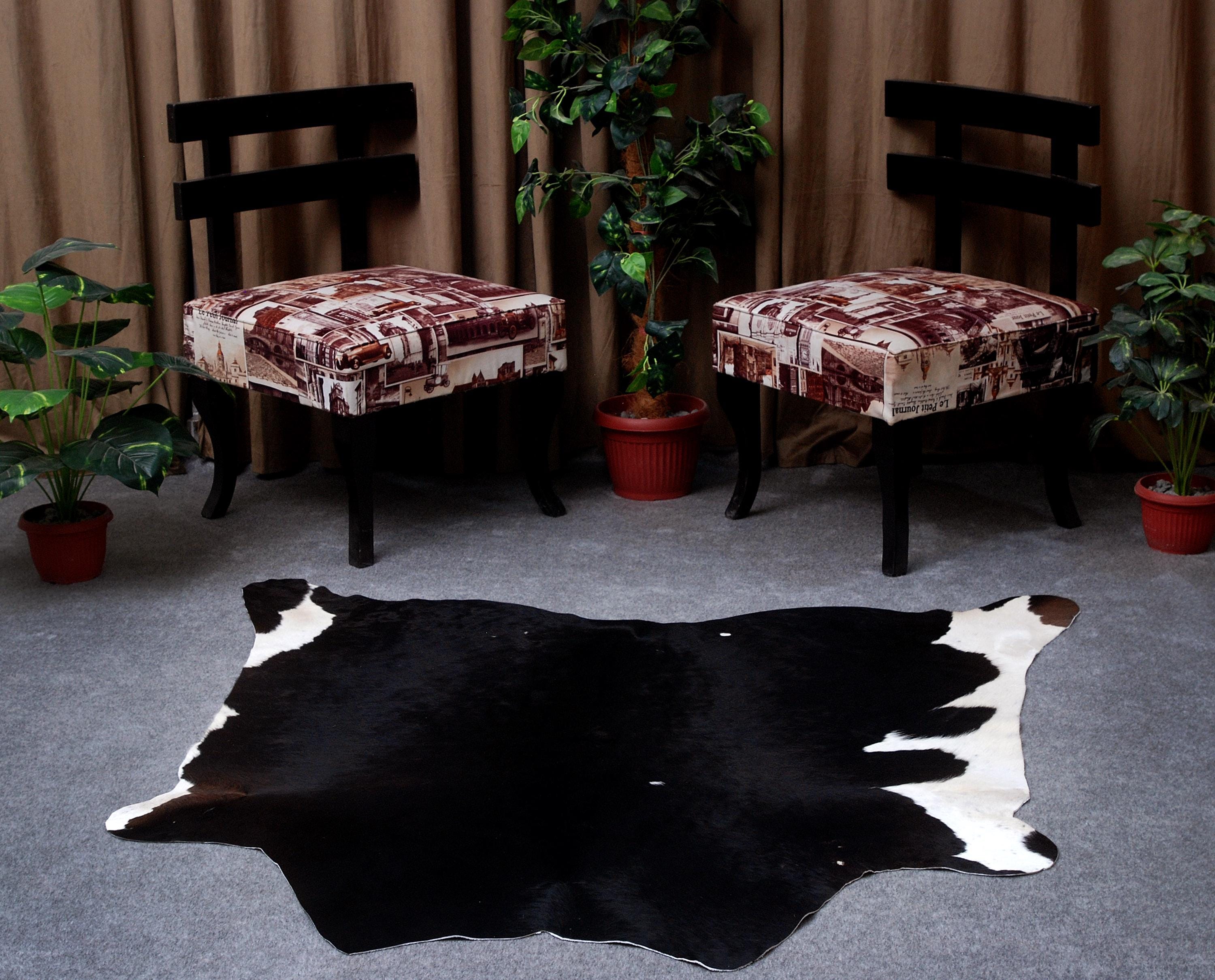 Luxurious Black & White Cowhide Rug for Elegant Home Décor - Natural Beauty, Hypoallergenic - Non-slippery - Large Size - Free UK Shipping