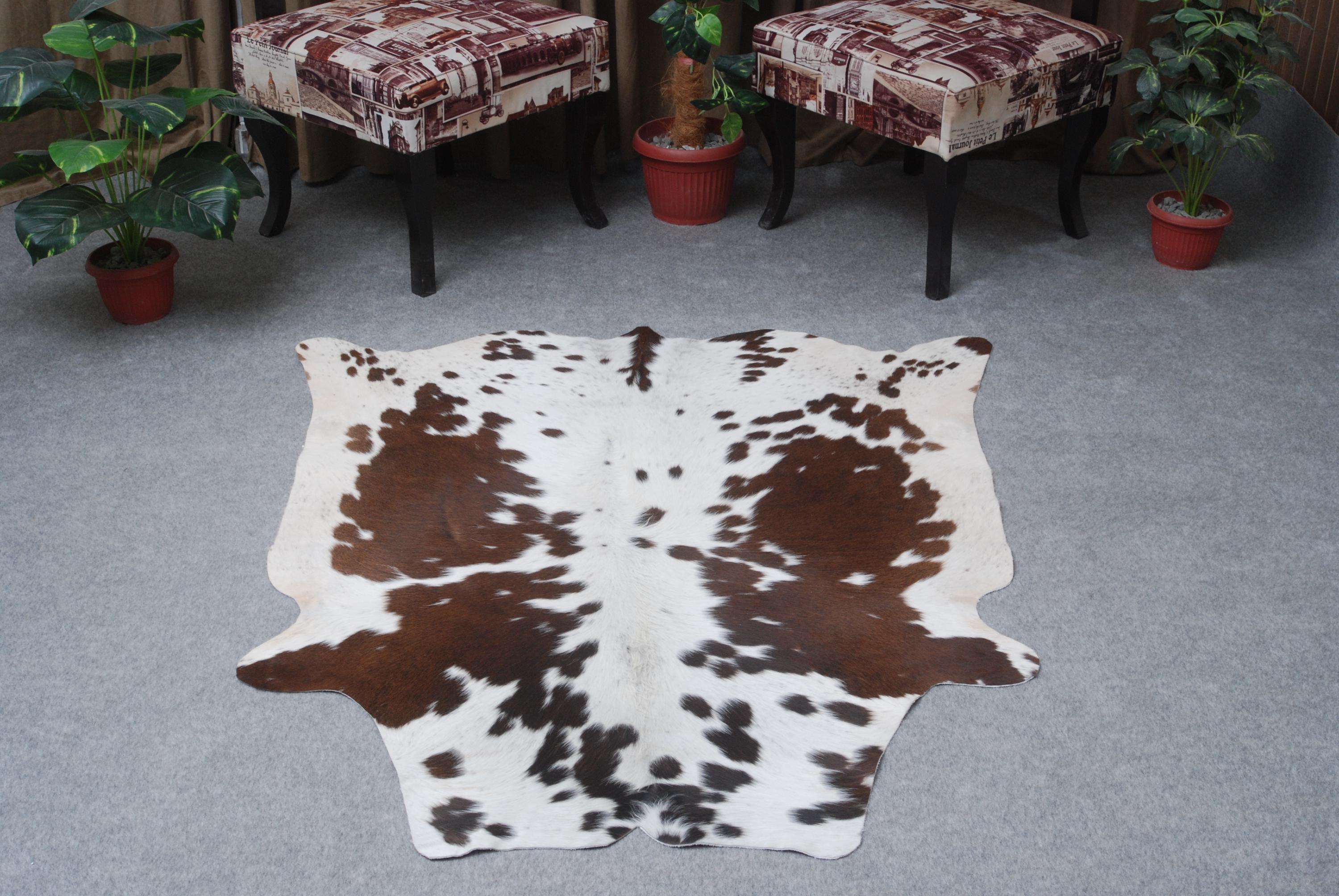 Luxurious Natural Cowhide Rug in Classic Brown and White | Medium Size | Handcrafted with Non-Slip Suede | Unique and Durable Addition to