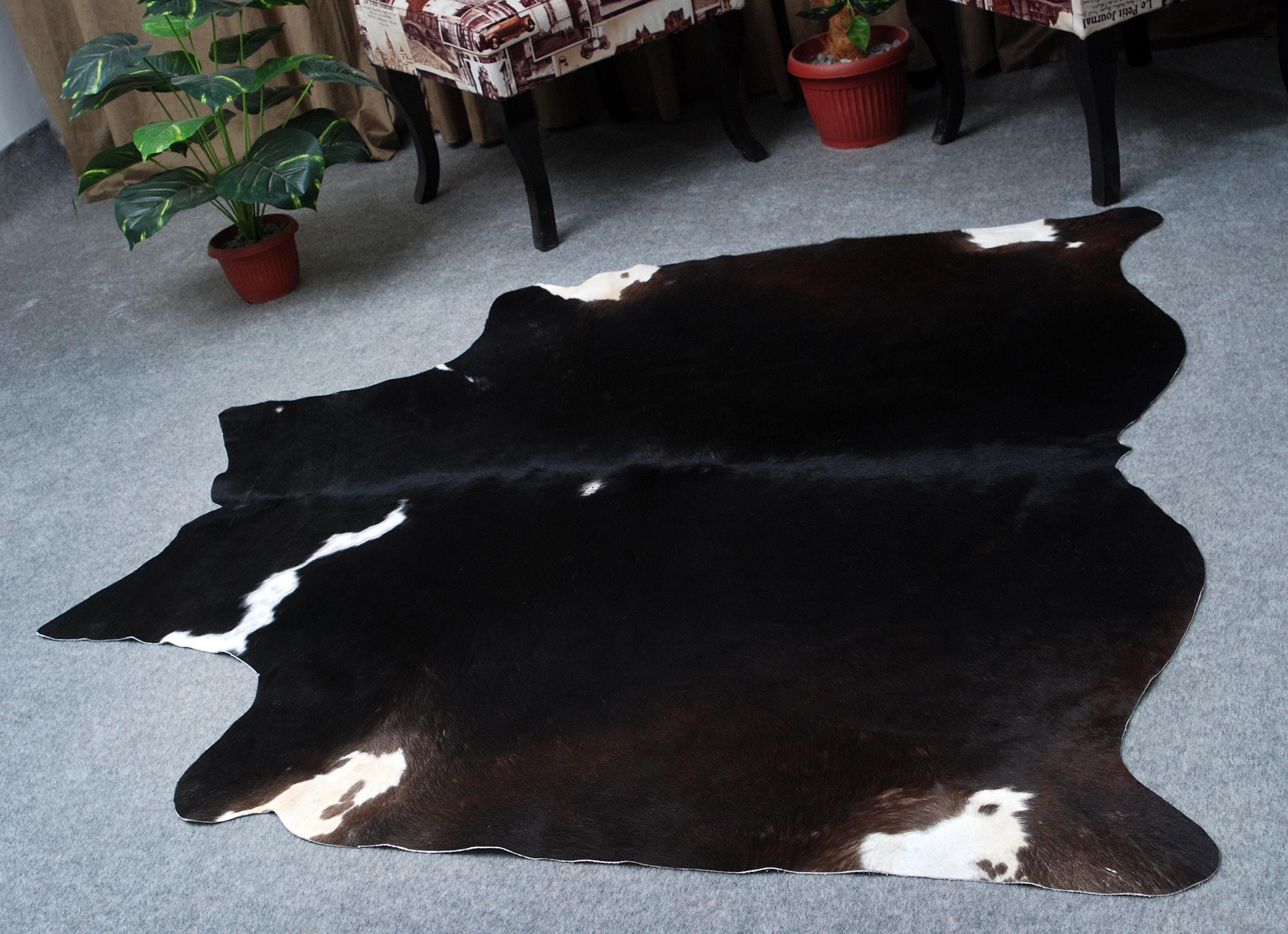 Luxurious Black & White Cowhide Rug for Stylish Décor | Hypoallergenic, Non-Slip, Unique Natural Beauty | Large Size, Free Shipping!