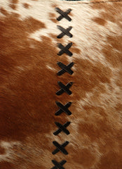 Stylish and Practical Cowhide Shoulder Bag with Trendy Animal Print Design