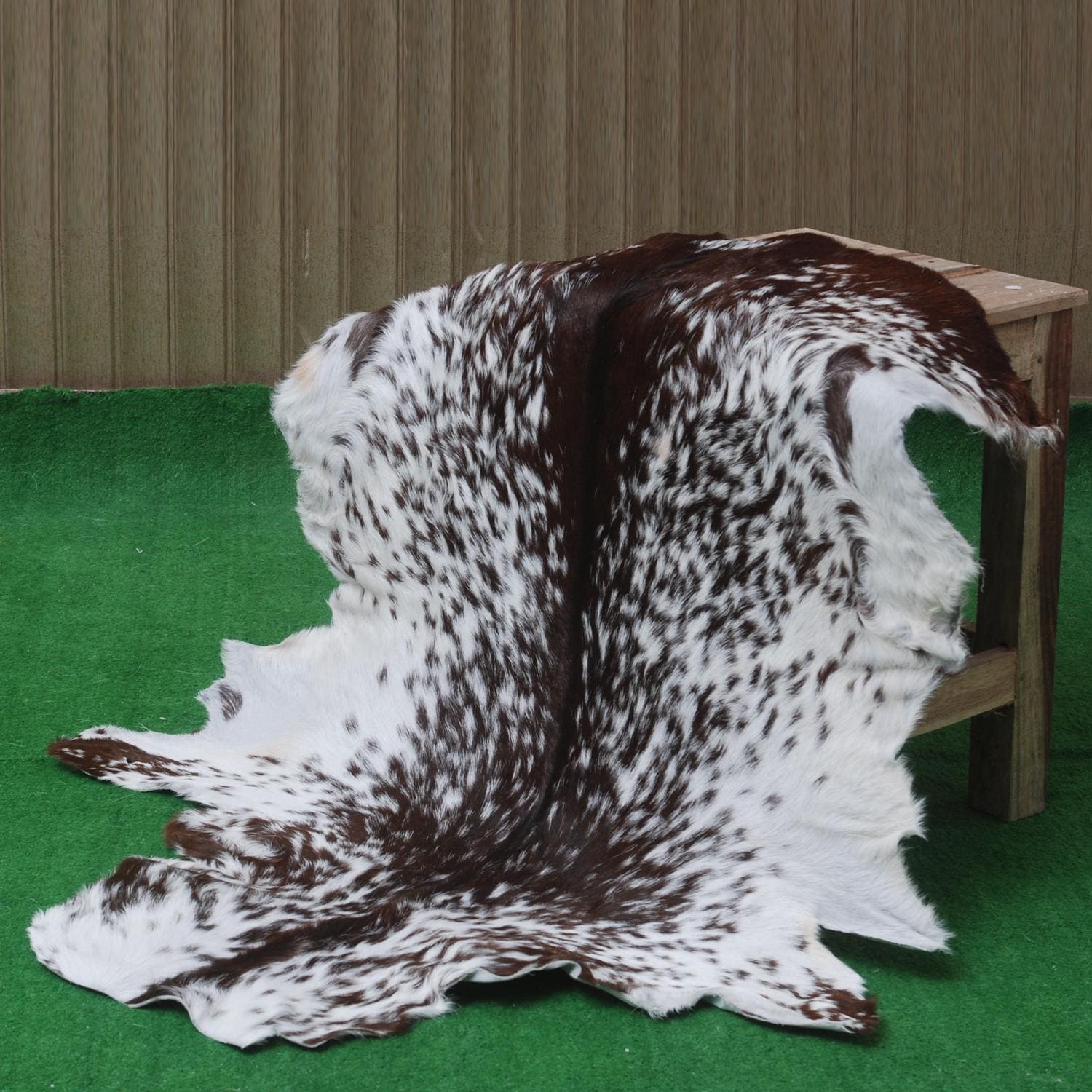 Luxury Handmade Black White Goat Skin Rug - Soft, Pet-Friendly, Non-Shedding, Eco-Friendly, Unique Colour Variations, Hypoallergenic - Celestial Leather Limited