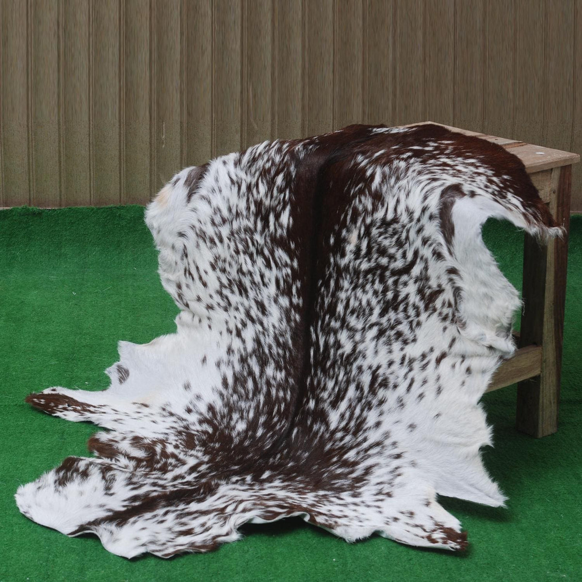 Luxury Handmade Black White Goat Skin Rug - Soft, Pet-Friendly, Non-Shedding, Eco-Friendly, Unique Colour Variations, Hypoallergenic - Celestial Leather Limited