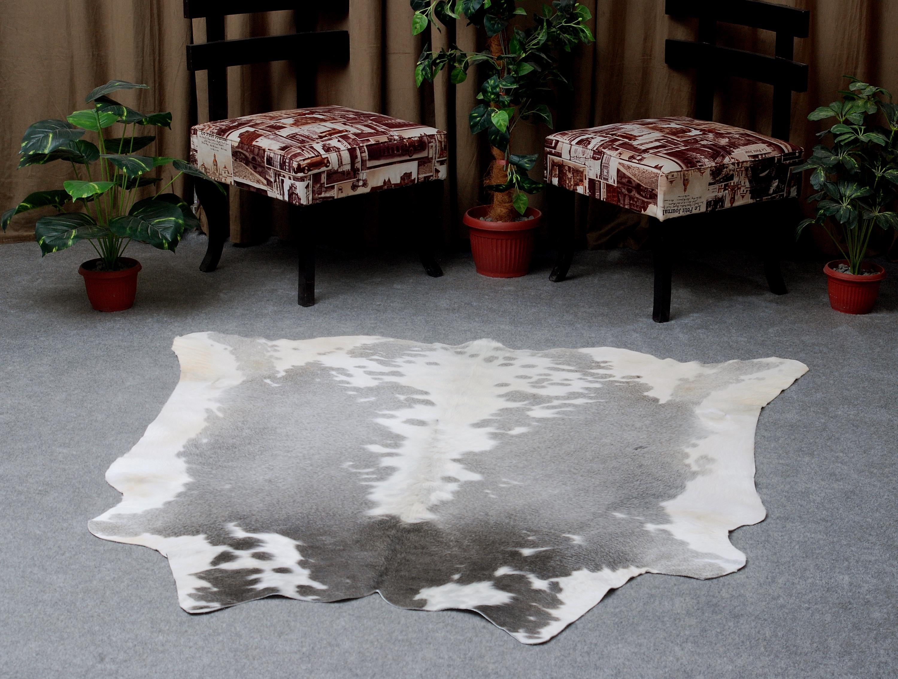 Luxurious Grey & White Spotted Cowhide Rug for Bedroom - Living - Hypoallergenic - Non-Slip - Free UK Shipping - Elegant Home Décor