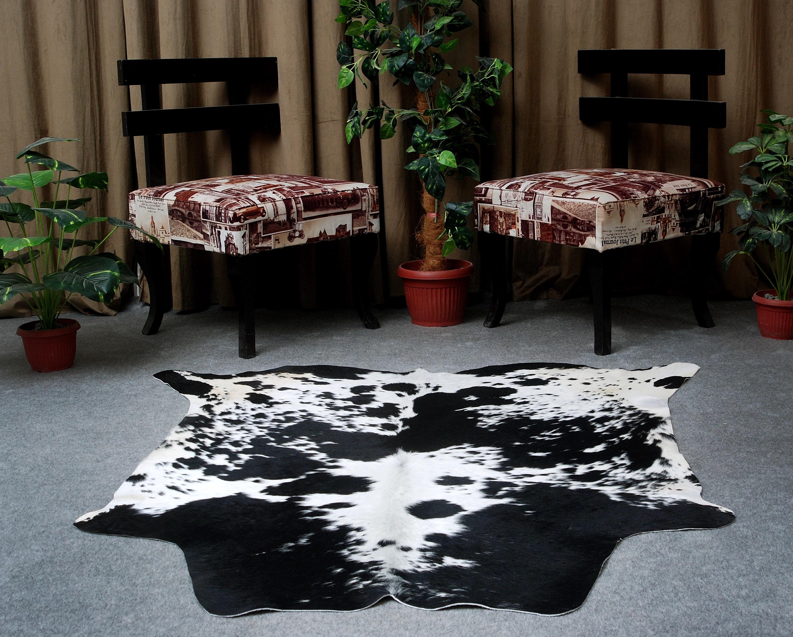 Luxurious Genuine Black & White Cowhide Rug with Unique Natural Beauty for Stylish Décor in Bedroom and Living Room