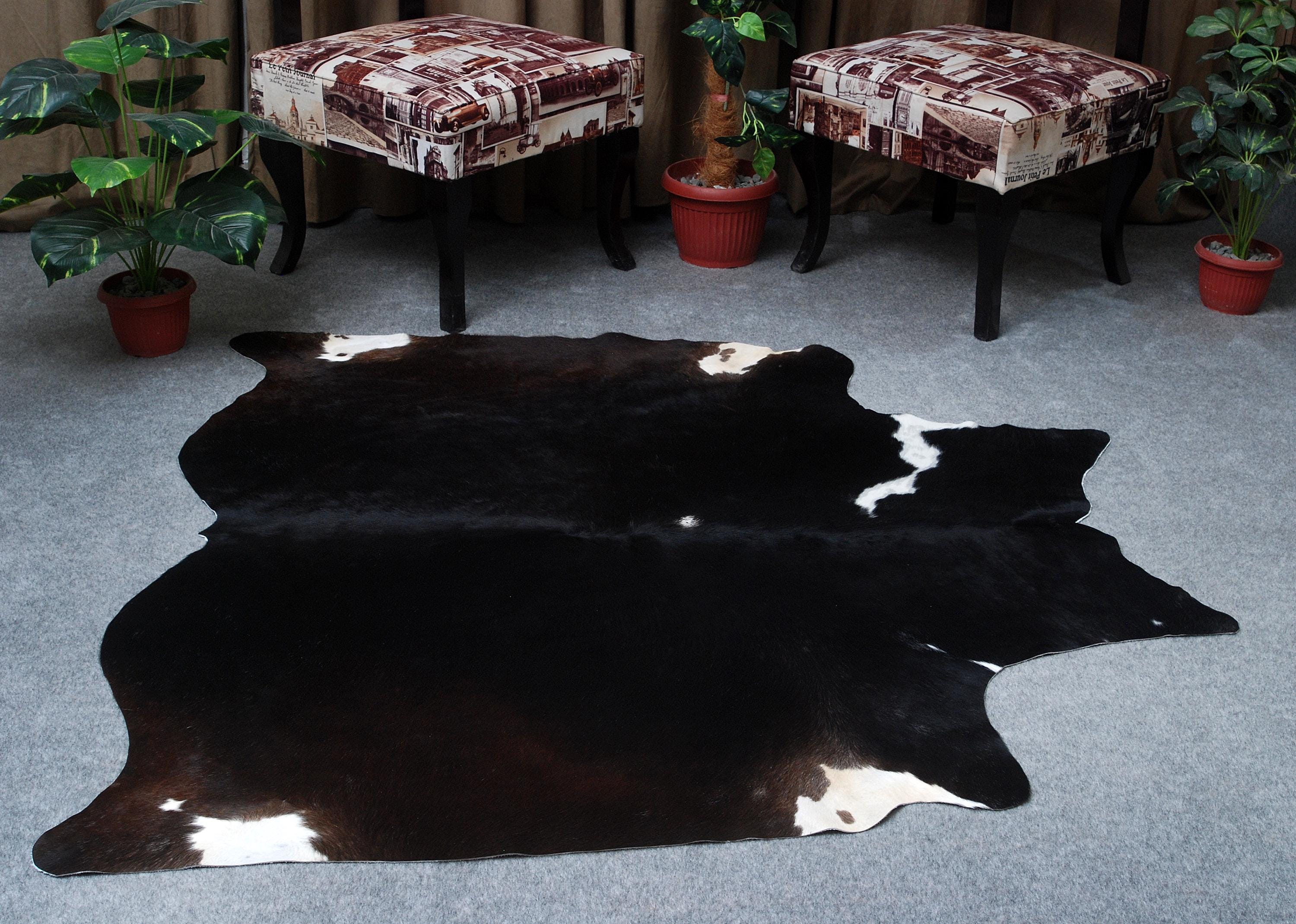 Luxurious Black & White Cowhide Rug for Stylish Décor | Hypoallergenic, Non-Slip, Unique Natural Beauty | Large Size, Free Shipping!