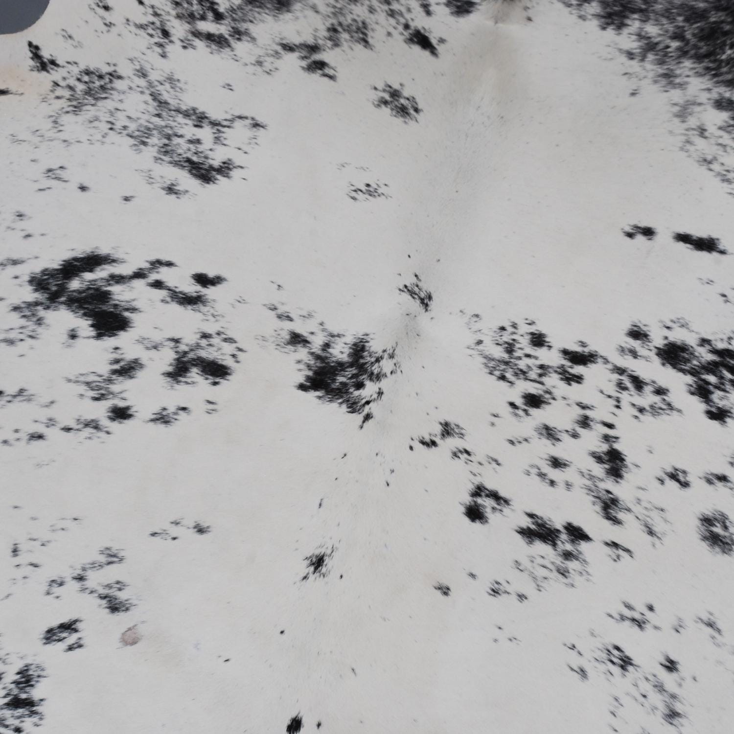 Luxury Black and White Cowhide Rug with Hair Animal Pattern - Medium Size, Handcrafted Hypoallergenic Rug for Rustic Charm and Durability