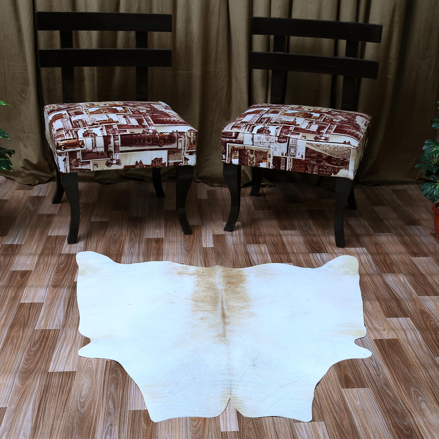 Luxurious Medium Brown and White Cowhide Rug - Hypoallergenic, Non-Slip Backing, Handcrafted, Unique Markings - Perfect for Bedroom/Living