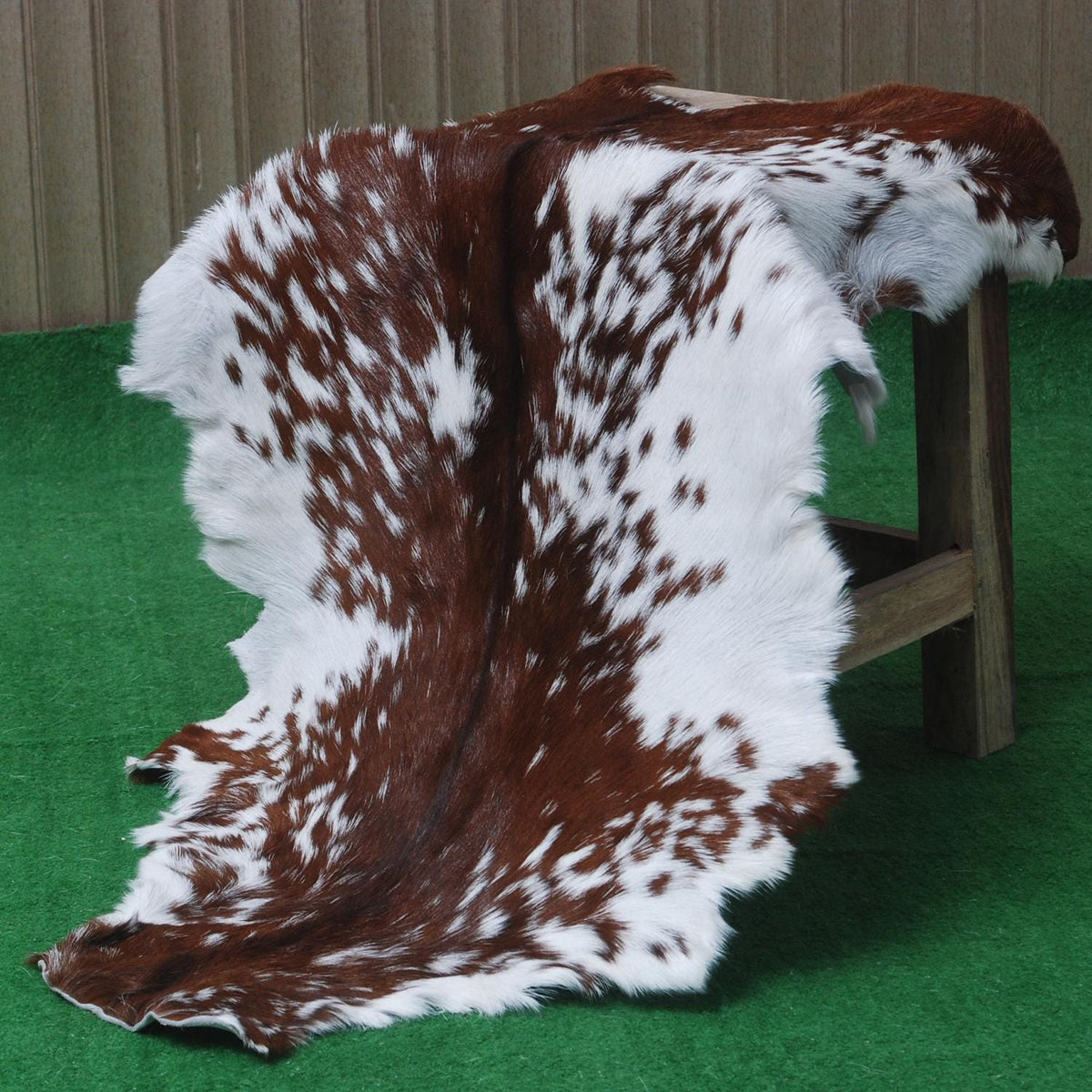 Original Goatskin Hide Brown,  Goat Skin Rug, Goatskin Pelt,  Home Decor Animal Skin Rug,  Bedroom Aesthetic Area Rug,  Brown and White Goat Hide Rug, Goat Skin Rug,  Animal Skin Rug, Real Hair on Hide,  Goal Pelt Rug, Home Decor Rug,  Living Room Area Rug,  Wall Hanging Rug,  Aesthetic Rug,  Leather Rug,  Decorative Rug,  Brown Goatskin Rug,  GoatHide Brown White