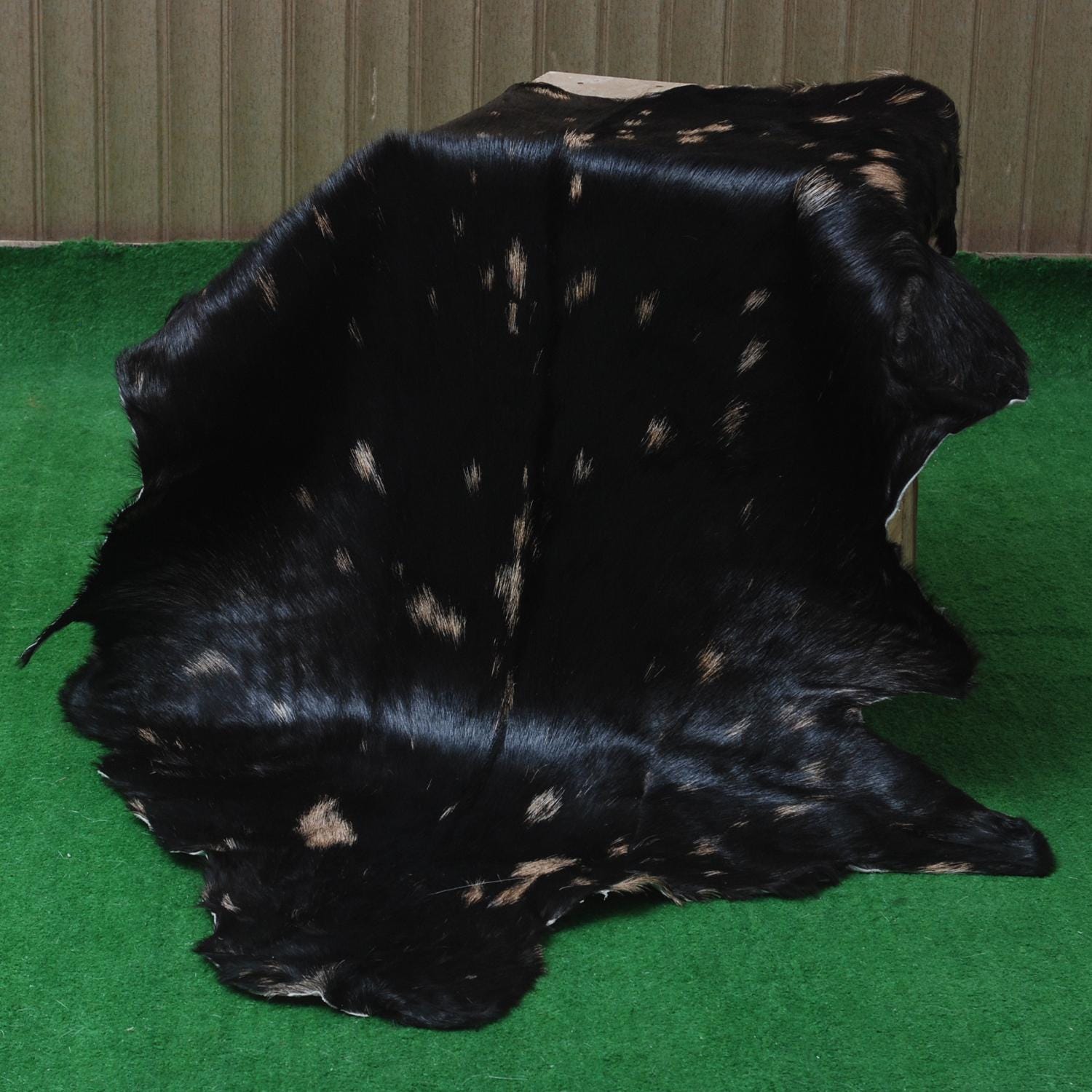 Luxury Black and Brown Goat Hide Rug - Premium Natural Hair-On Goat Skin Rug for Elegant Home Decor